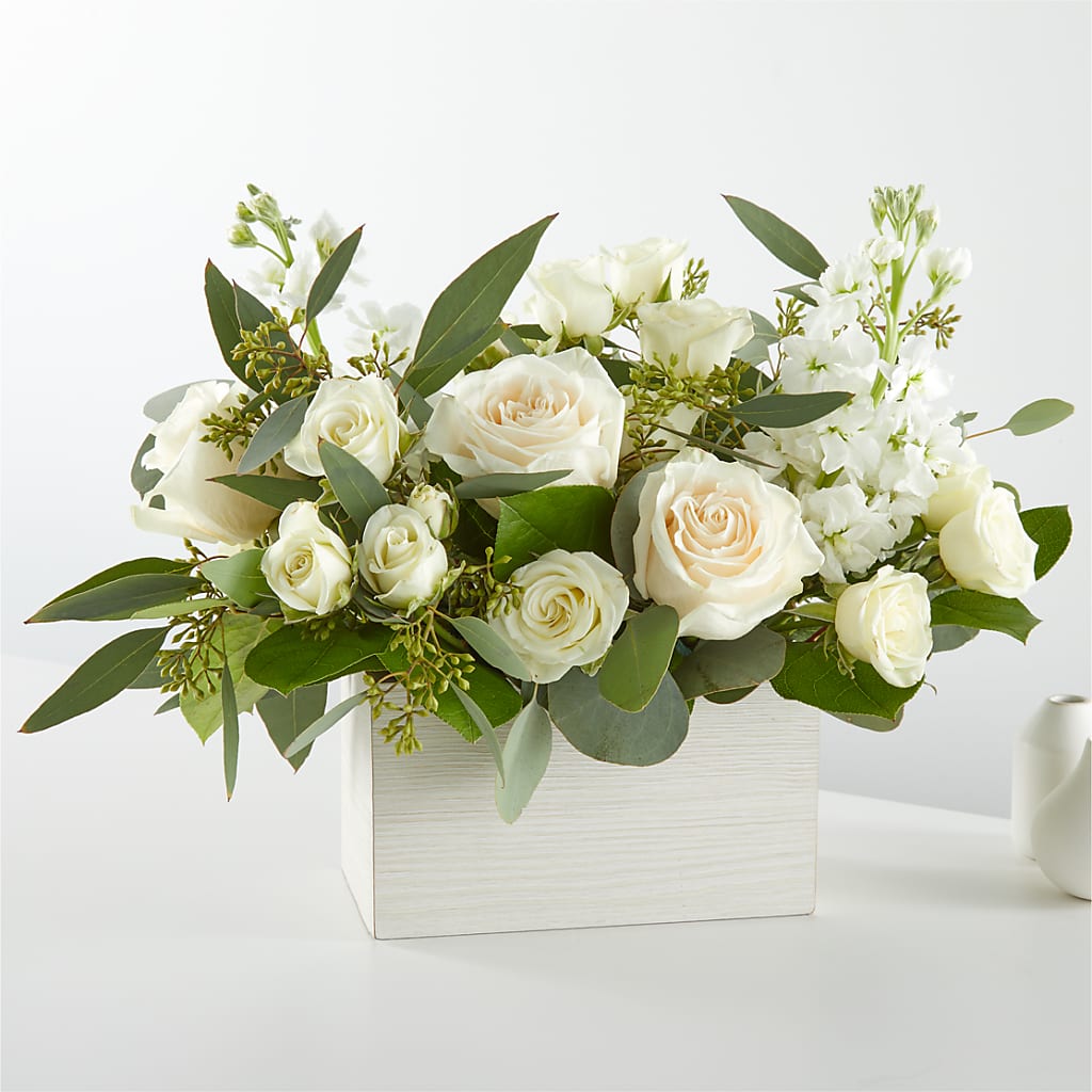 Fresh Linen Box Bouquet – Garden Of Eden Florist Inc, Coplay PA