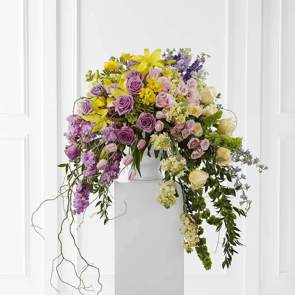Display of Affection Arrangement – Garden Of Eden Florist Inc, Coplay PA