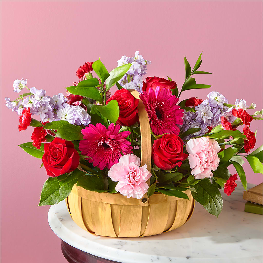 Pink Picnic Basket – Garden Of Eden Florist Inc, Coplay PA