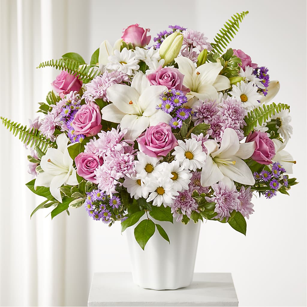 Warmest Thoughts Tabletop Basket – Garden Of Eden Florist Inc, Coplay PA