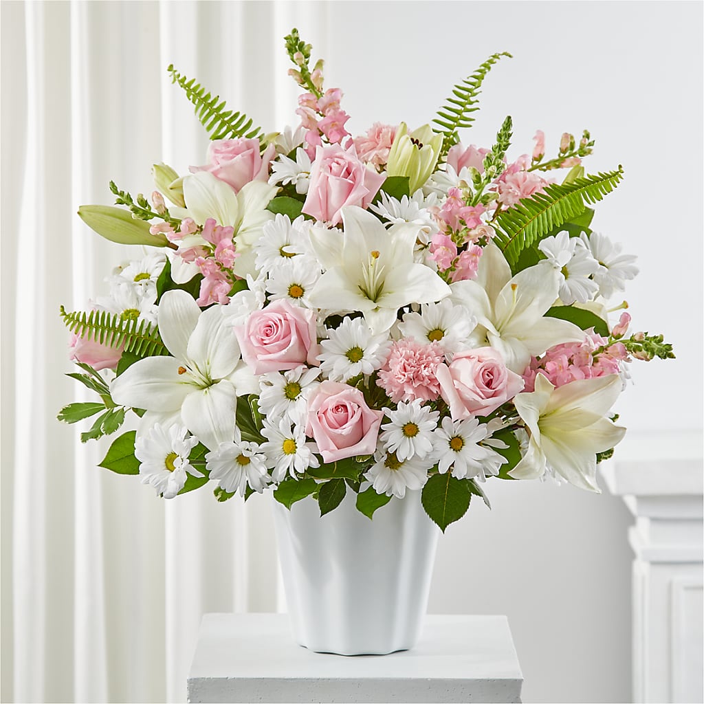 Soft Touch Tabletop Basket – Garden Of Eden Florist Inc, Coplay PA