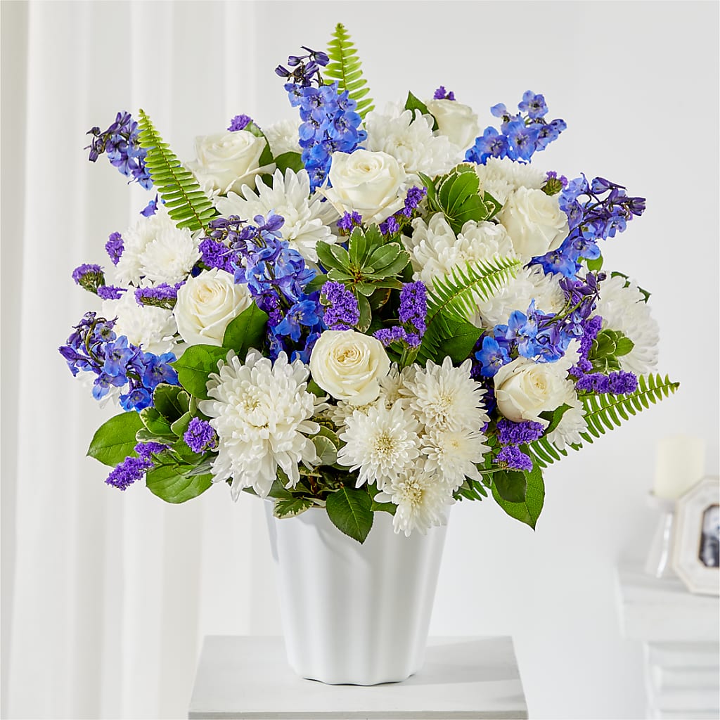 Hold Dear Tabletop Basket – Garden Of Eden Florist Inc, Coplay PA