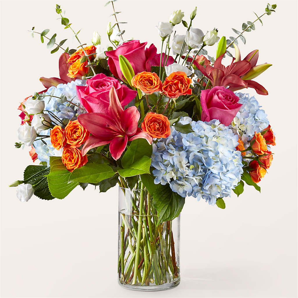 Awestruck Luxury Bouquet – Garden Of Eden Florist Inc, Coplay PA