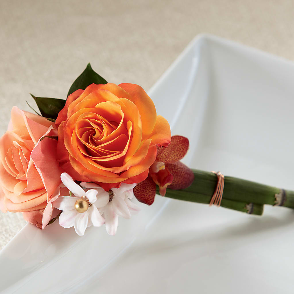 Sunset Dream Boutonniere – Garden Of Eden Florist Inc, Coplay PA
