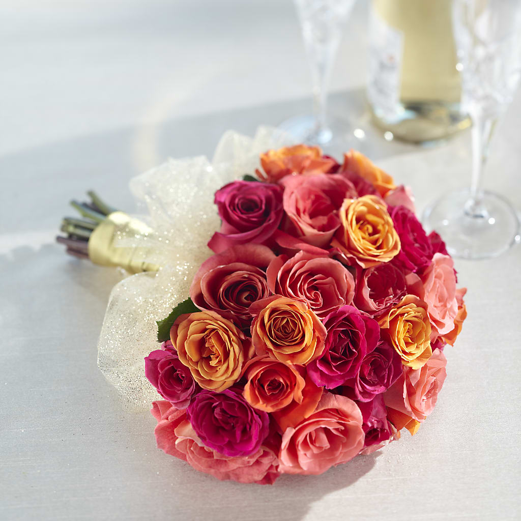 Sweet Roses Bouquet – Garden Of Eden Florist Inc, Coplay PA
