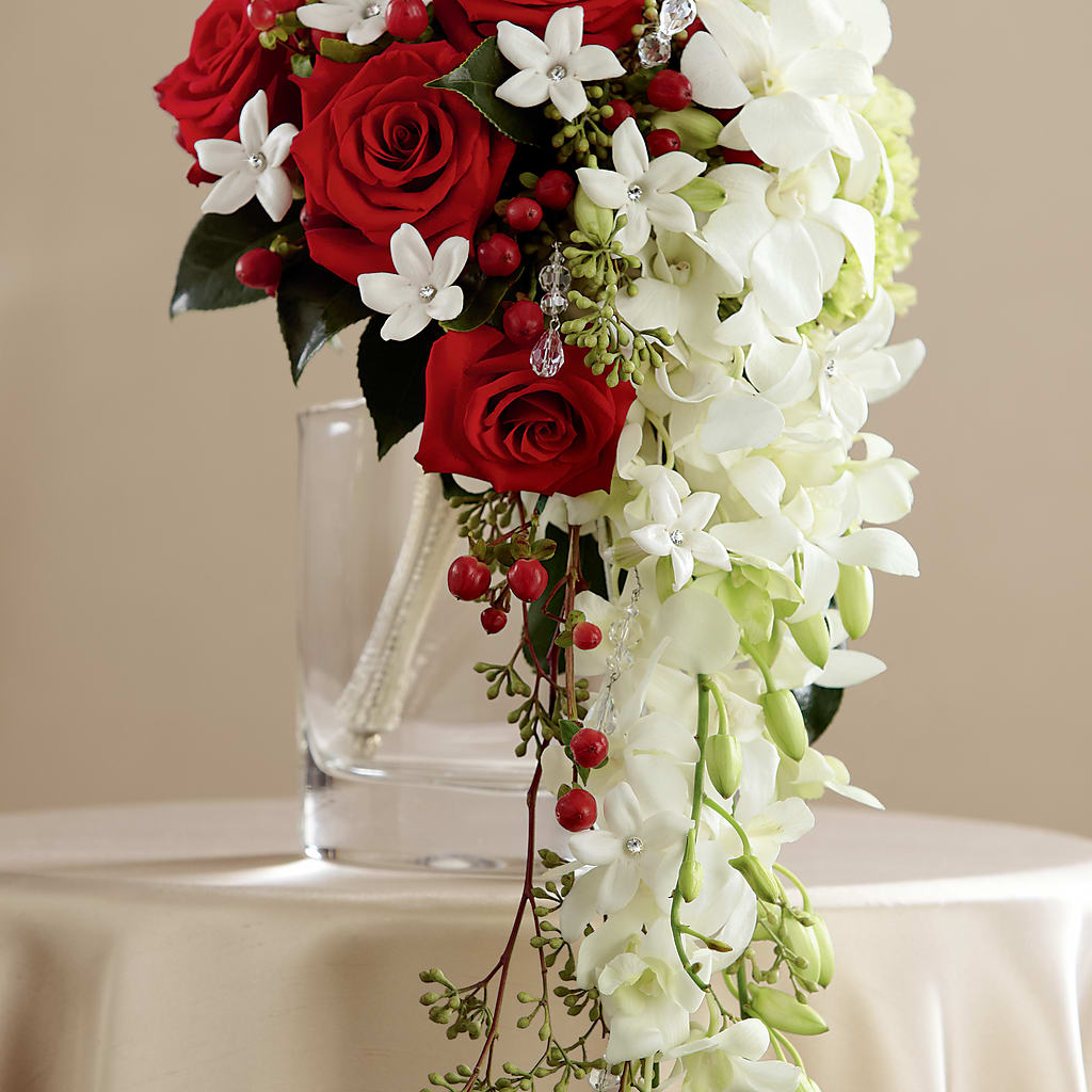 Here Comes the Bride Bouquet – Garden Of Eden Florist Inc, Coplay PA