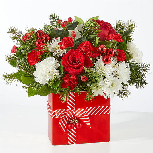 Presents Under the Tree Bouquet –  Garden Of Eden Florist Inc, Coplay PA