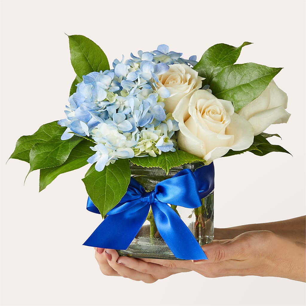 Sky Blue Delight Bouquet –  Garden Of Eden Florist Inc, Coplay PA