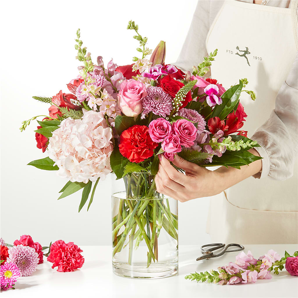 Swooning Over You - A Luxury Florist Original –  Garden Of Eden Florist Inc, Coplay PA