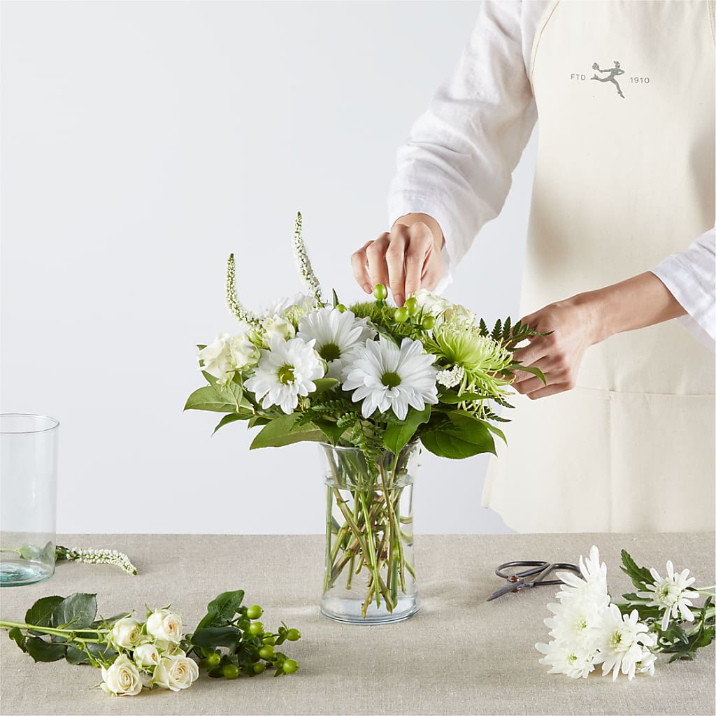 Irish Garden - A Florist Original –  Garden Of Eden Florist Inc, Coplay PA