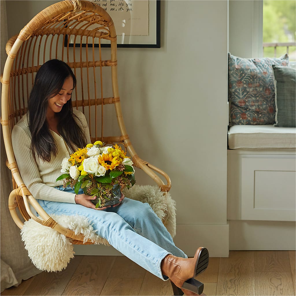 Luminous Morning Bouquet –  Garden Of Eden Florist Inc, Coplay PA