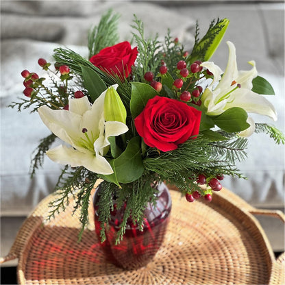 Evergreen Delight Bouquet –  Garden Of Eden Florist Inc, Coplay PA