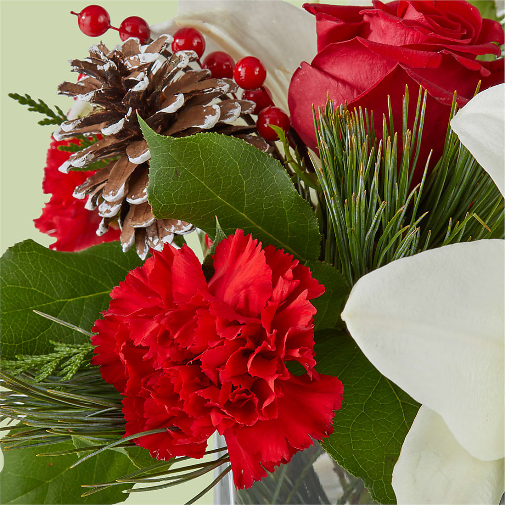Glistening Icicles Bouquet –  Garden Of Eden Florist Inc, Coplay PA