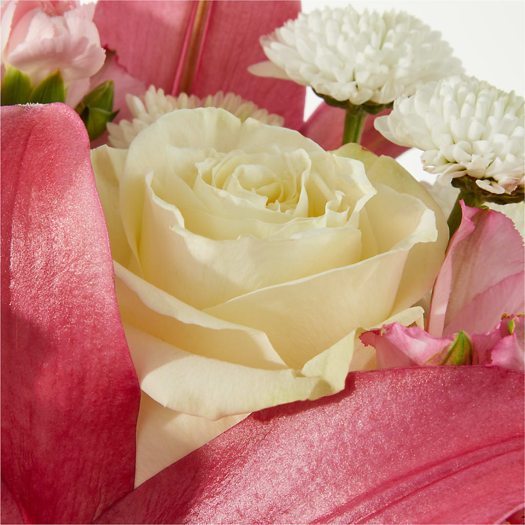 Piece of Cake Bouquet –  Garden Of Eden Florist Inc, Coplay PA