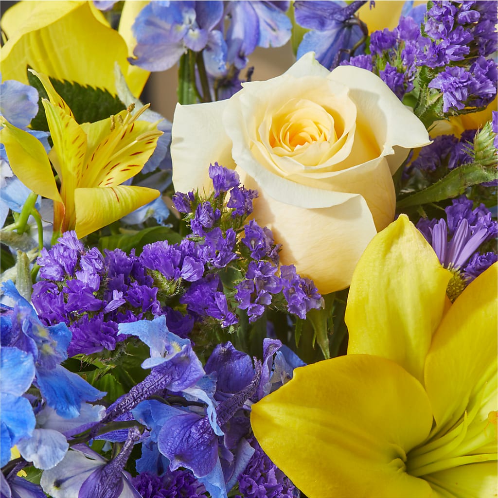 Limoncello Bouquet –  Garden Of Eden Florist Inc, Coplay PA