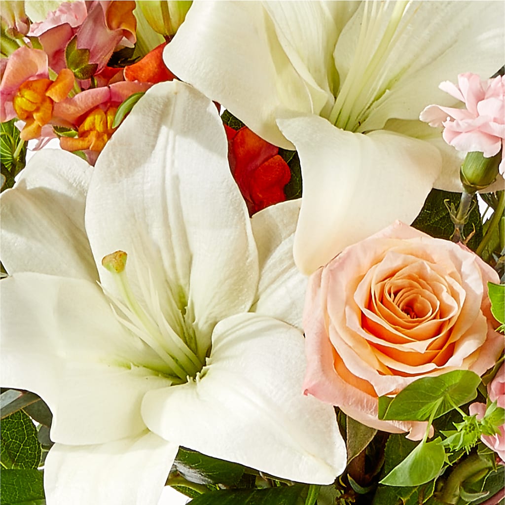 Grapefruit Splash Bouquet –  Garden Of Eden Florist Inc, Coplay PA