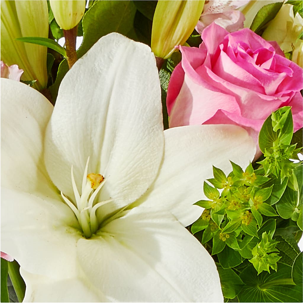 Fondly Bouquet –  Garden Of Eden Florist Inc, Coplay PA